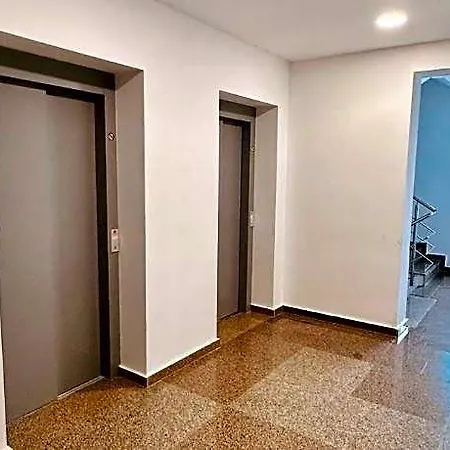 فندق Avangarde 5*